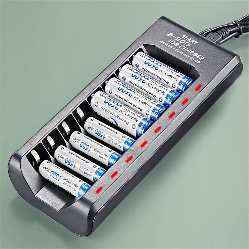 Smart 8-Slot USB Charger 1.2V NiMH 5th 7th Rechargeable Battery